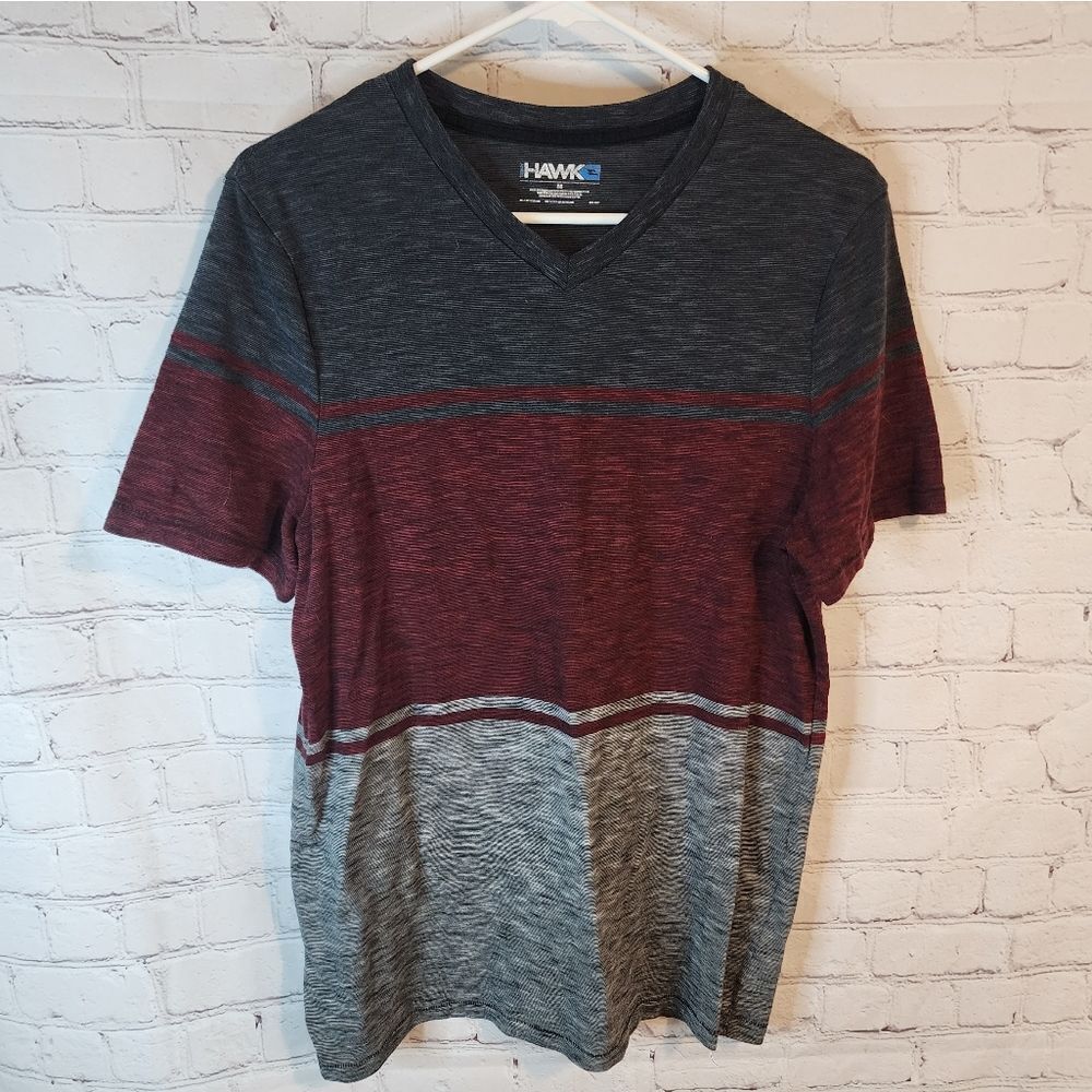 Men's Hawk V-Neck shirt, size Medium